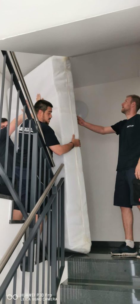 Fachgerechte Verpackung und Schutz von Möbeln bei einem Fernumzug