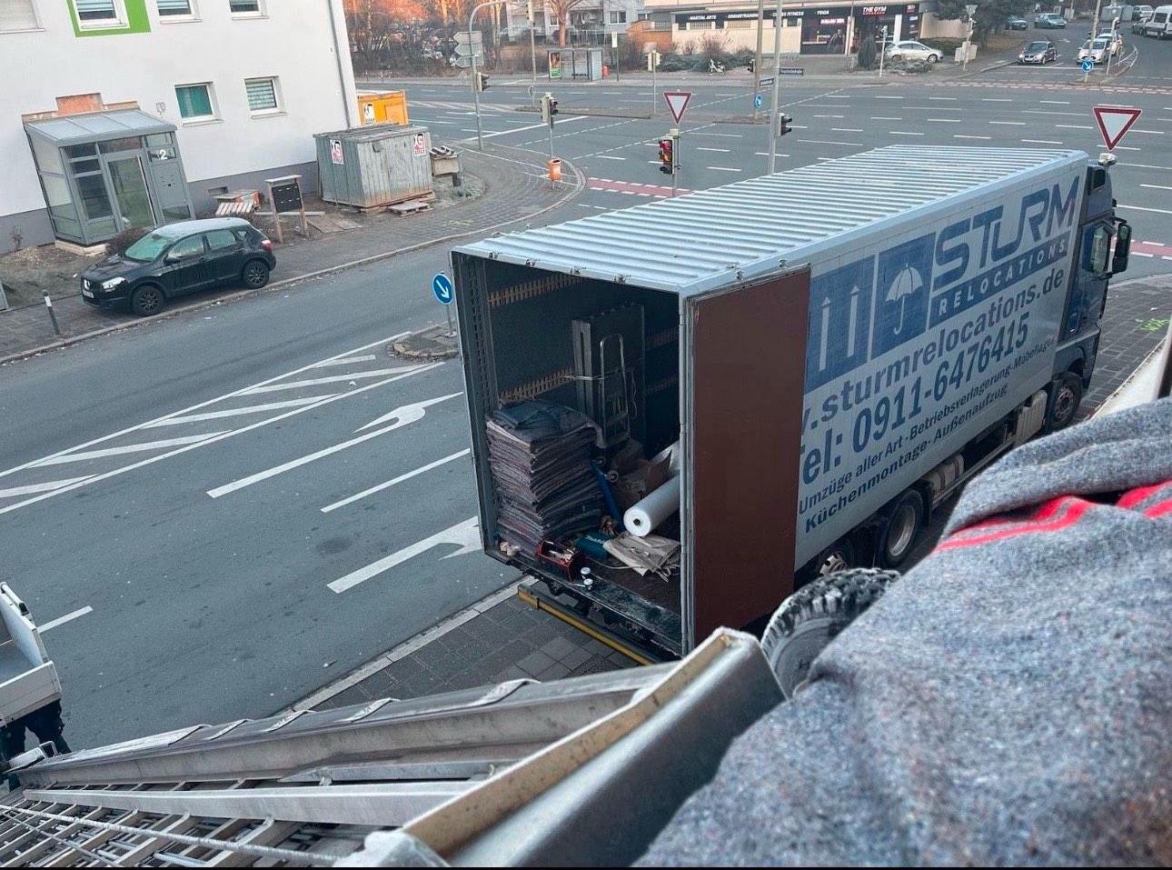 Sicherer Transport und Logistik für Umzüge Deutschland Schweiz